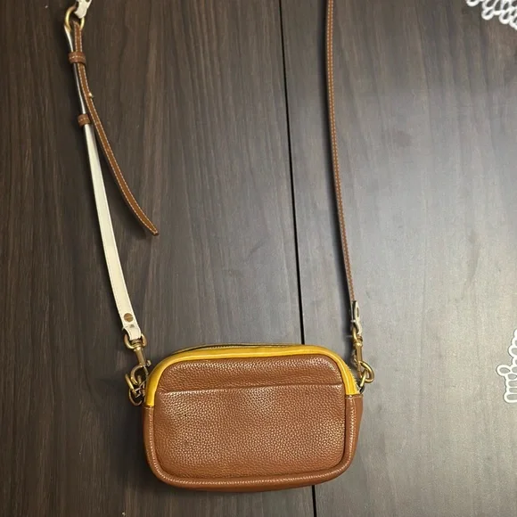 Cross over purse for sale - Picture 2 of 3